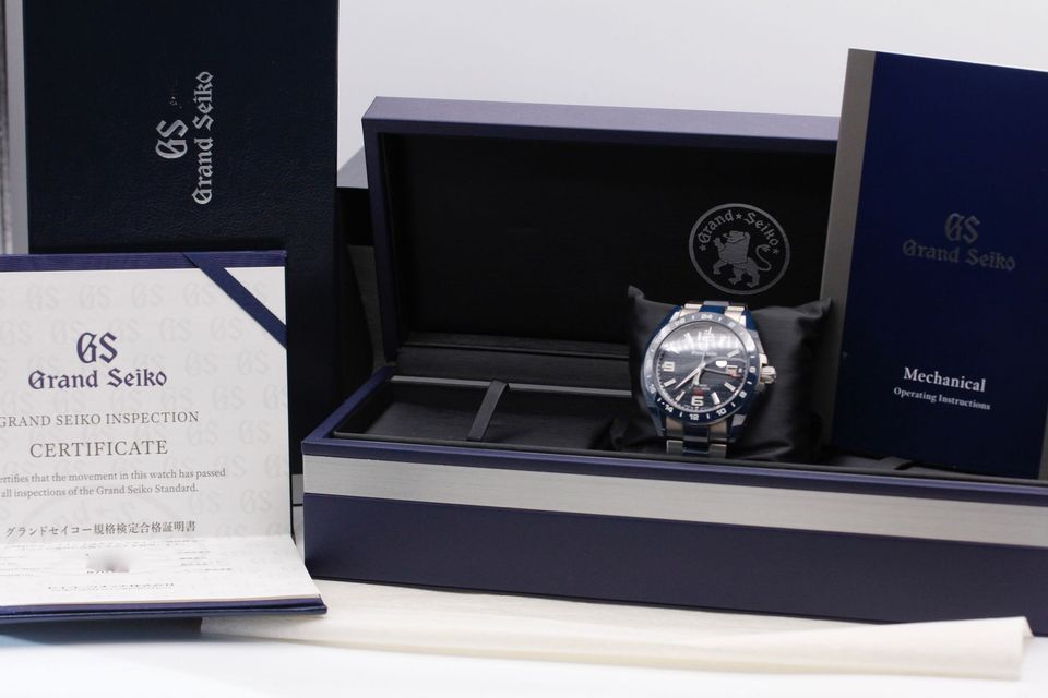 Grand Seiko Hi-Beat 36000 GMT SBGJ233 Image 5